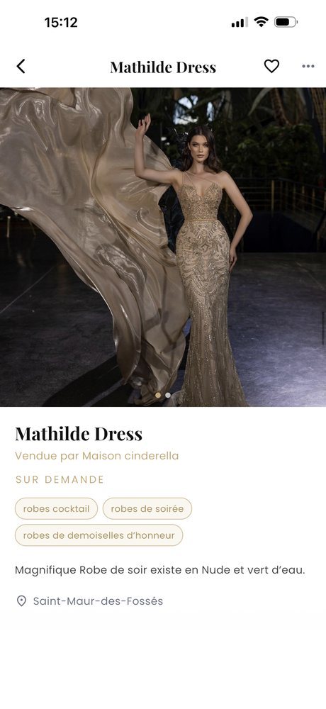 La fiche d’une robe de soirée, avec ses tailles et son prix