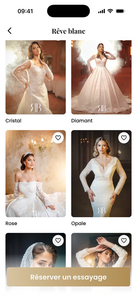 La vitrine d’une boutique et ses robes, dans l’application